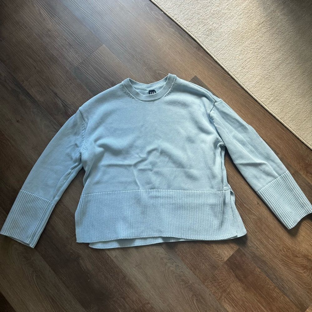 Gap Sweater